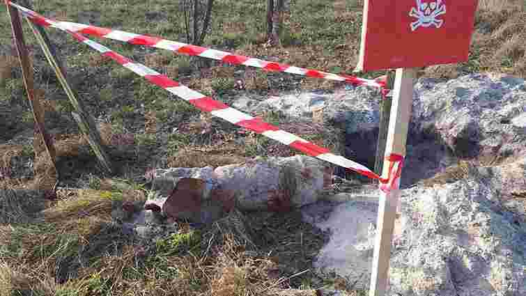 Під час пошуків металобрухту мешканці Радехівщини виявили авіаційну бомбу