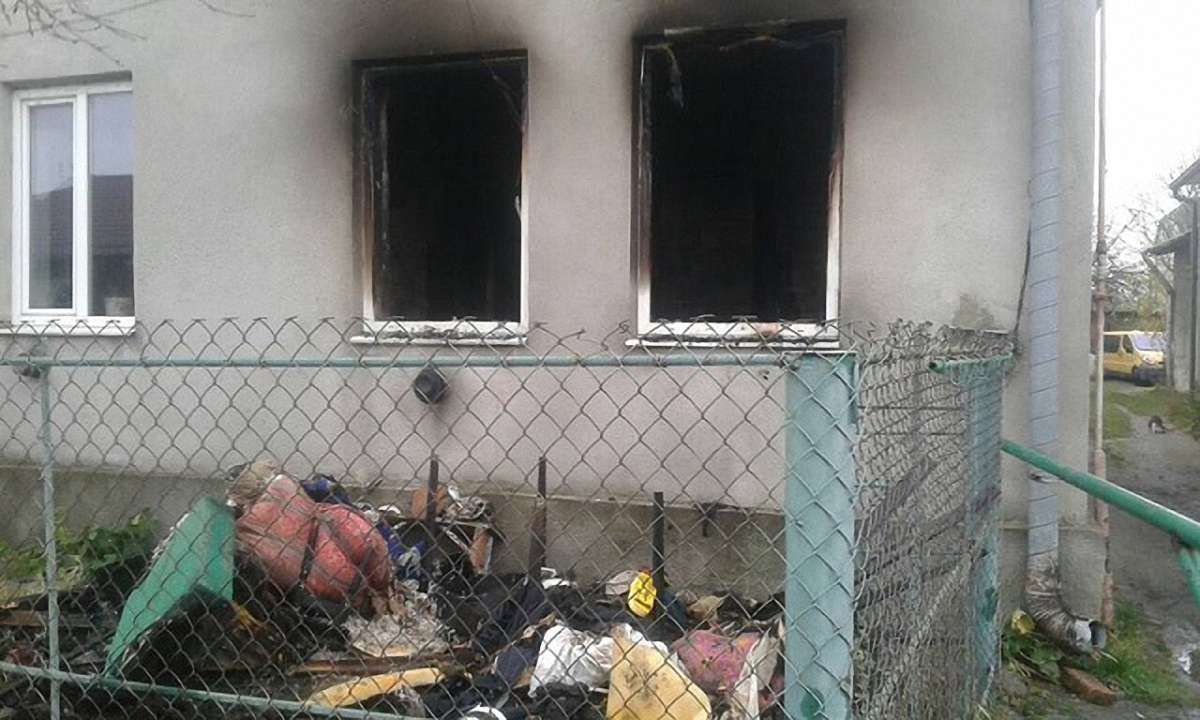 У Жовкві під час пожежі в житловому будинку врятували 82-літню жінку