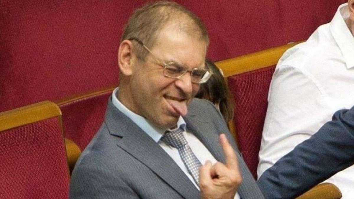 Чоловік, у якого стріляв нардеп Сергій Пашинський, отримав підозру у хуліганстві