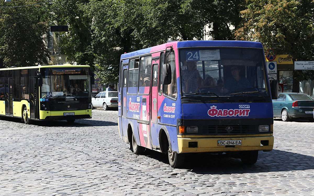 Мерія пропонує підняти вартість проїзду у львівських маршрутках до 8 грн
