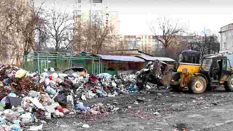 Київський бізнесмен власним коштом вивіз з Дрогобича 36 тонн сміття 