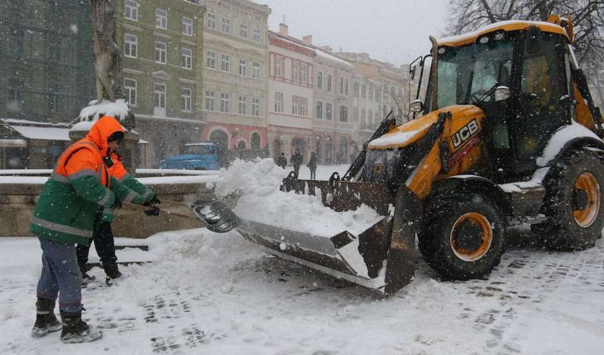 Львівських комунальників оштрафували на 670 тис. грн за нелегальних працівників