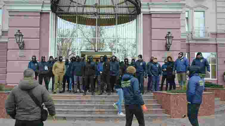 Праворадикали в Одесі зірвали збори партії нардепа Євгена Мураєва