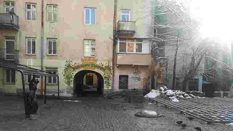 «Королівська пивоварня» облаштовує черговий майданчик у центрі Львова