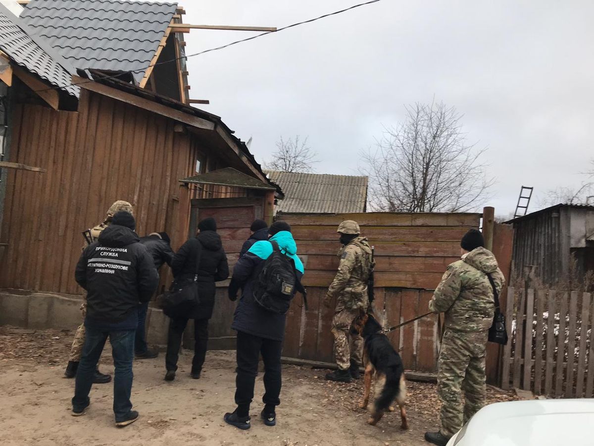 Українські прикордонники перекрили канал нелегальної міграції з Росії