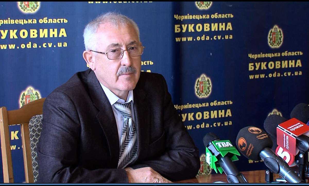 Порошенко звільнив голову Чернівецької ОДА Олександра Фищука