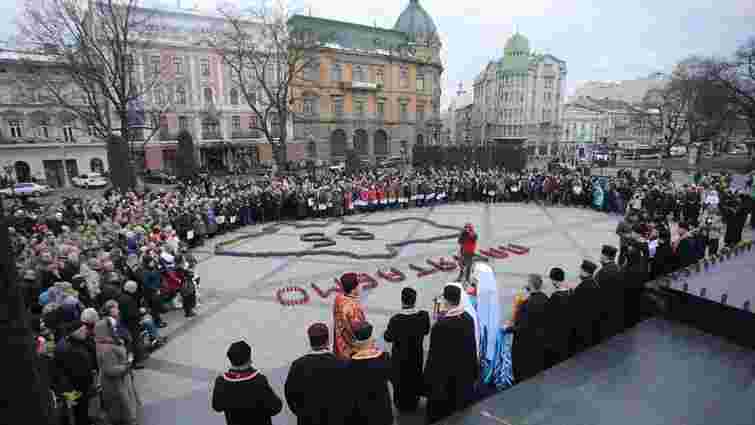 У Львові вшанували пам’ять жертв Голодоморів. Фото дня