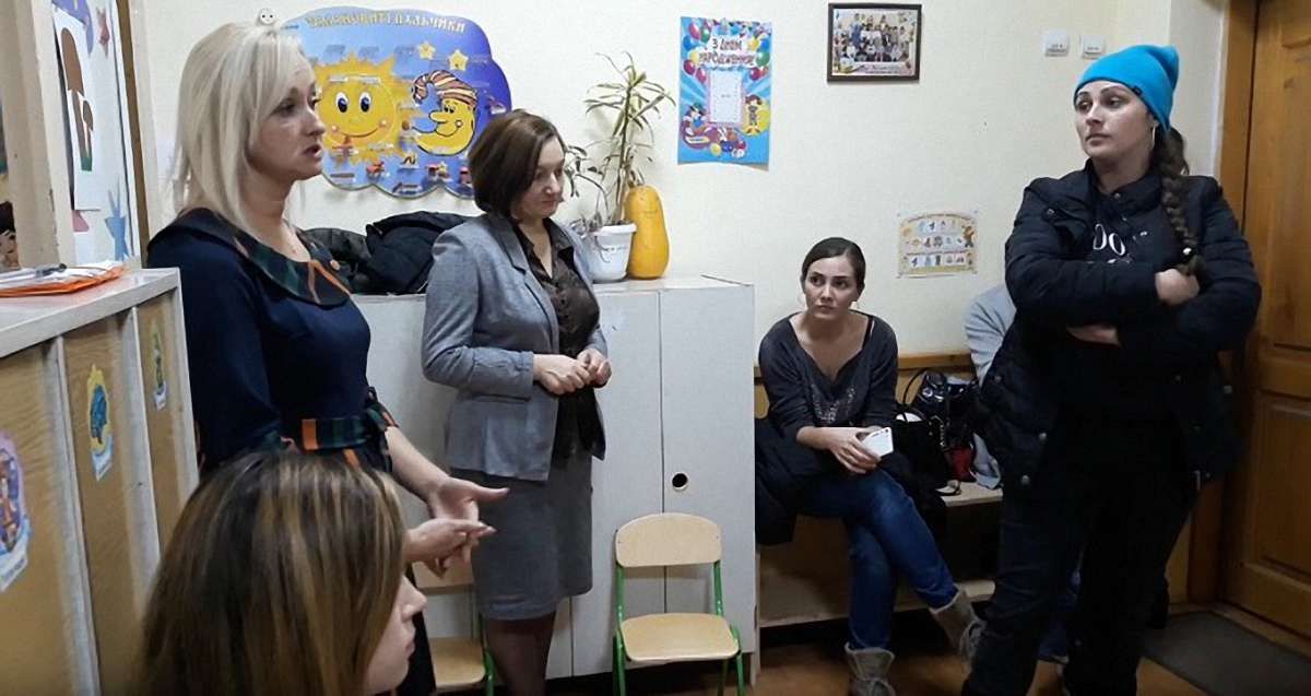 У Чернівцях батьки звинуватили завідувачку дитячого садка у здирництві