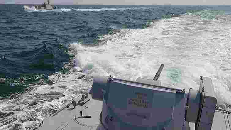 Російський корабель протаранив буксир ВМС України поблизу окупованого Криму