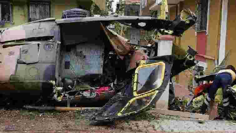 Військовий гелікоптер розбився у житловому кварталі Стамбула