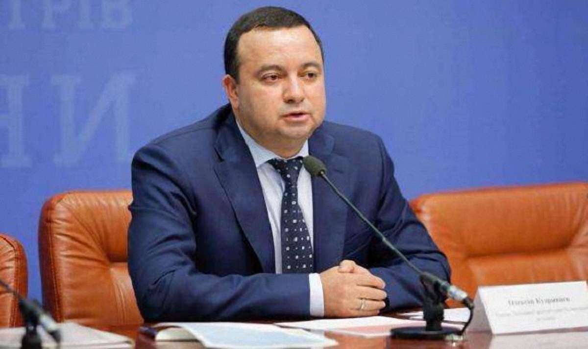 Депутати масово відкликають свої підписи на підтримку голови ДАБІ Кудрявцева