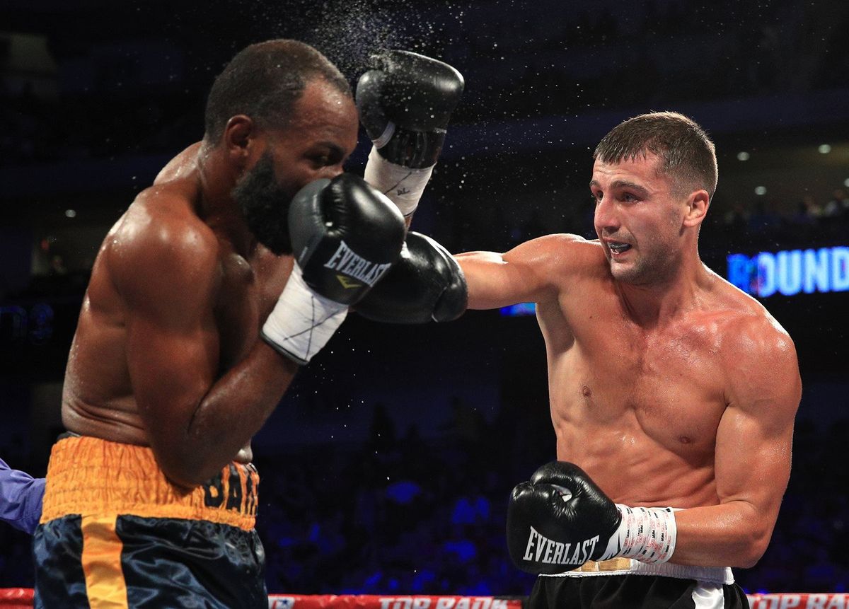 Олександр Гвоздик став чемпіоном світу у напівважкій вазі по версії WBC