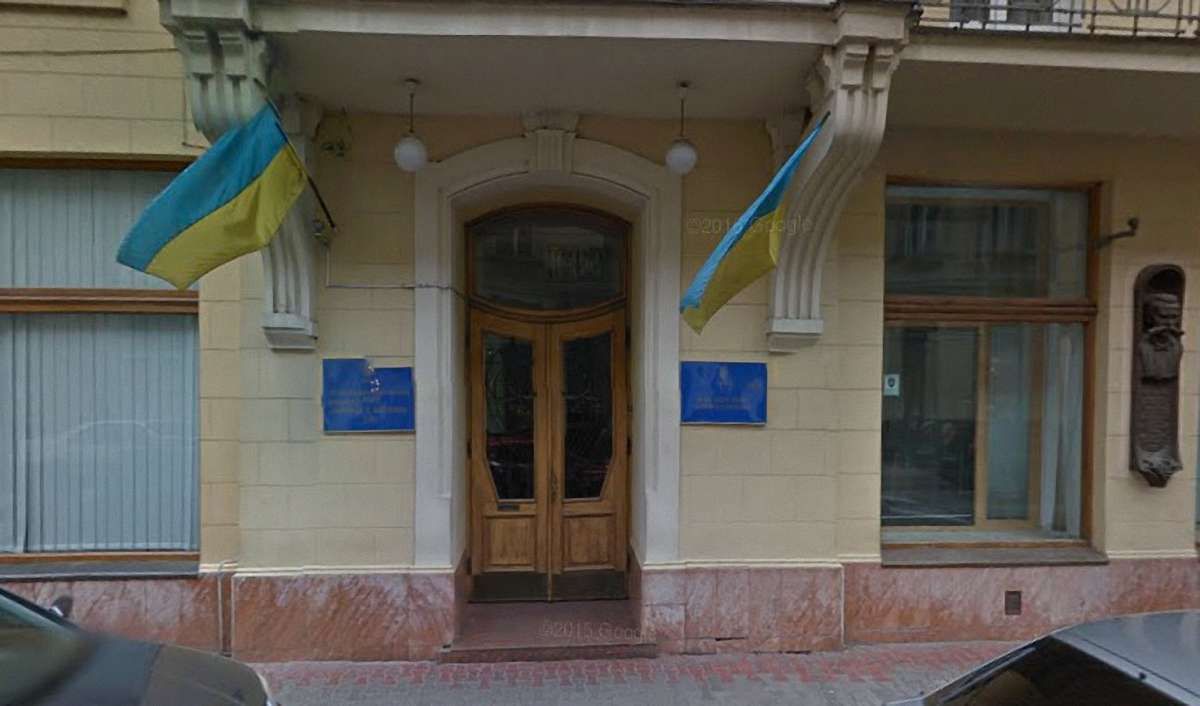 Львівська митниця відкриває консультаційний пункт з розмитнення авто на єврономерах
