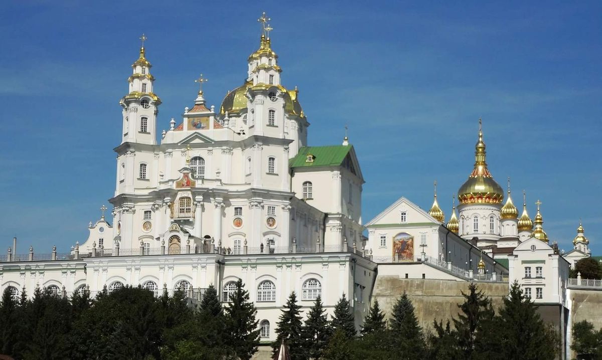 УПЦ МП планує судитися через позбавлення права на Почаївську лавру