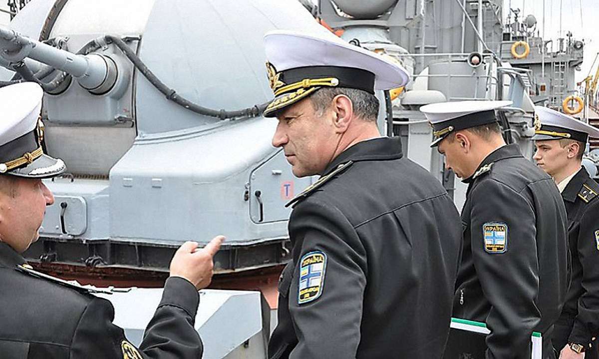 Командувач ВМС запропонував обміняти себе на захоплених Росією моряків