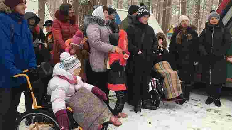 На Львівщині діти з інвалідністю побували у резиденції  Миколая