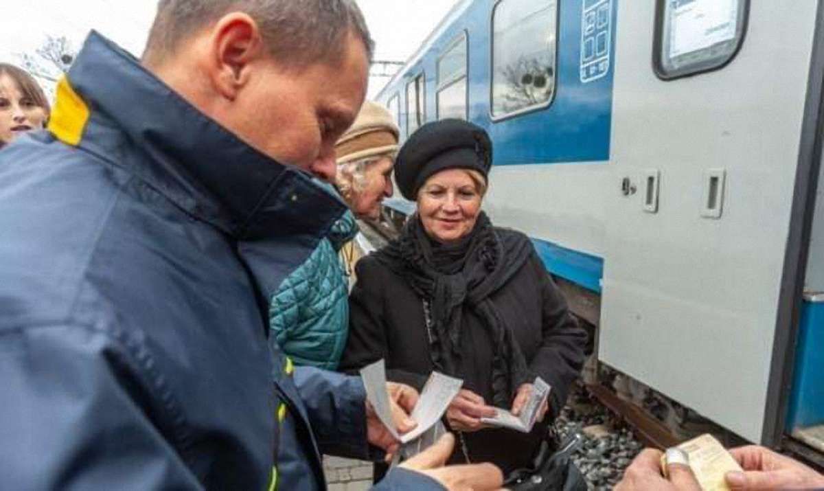 Першим рейсом інтерсіті з Мукачева до Будапешта скористались лише десять пасажирів