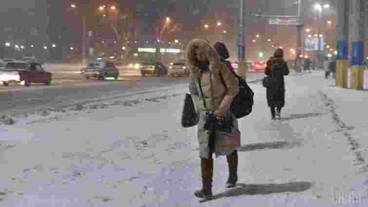 До України рухається циклон зі снігом і штормовим вітром