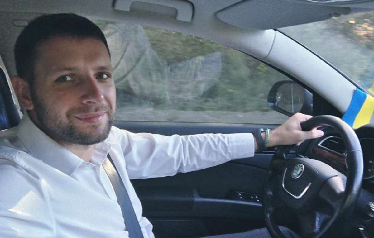 Вночі нардеп Володимир Парасюк вчинив ДТП на парковці McDrive у Львові
