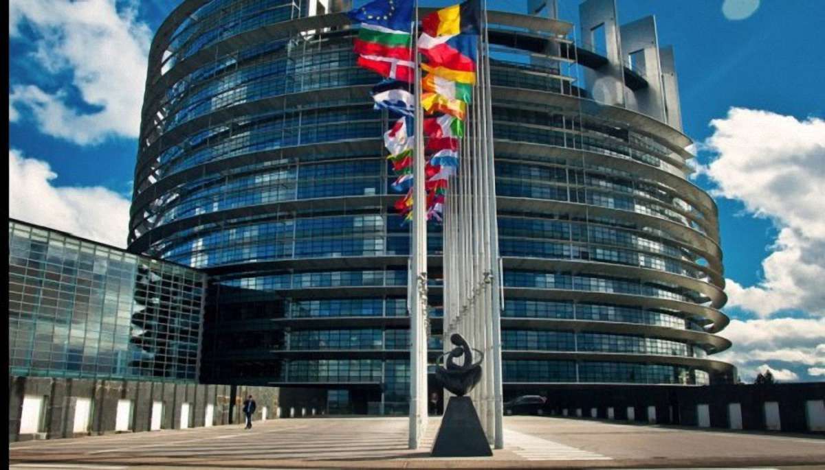 Європарламент схвалив резолюцію, яка закликає до посилення санкцій ЄС проти Росії