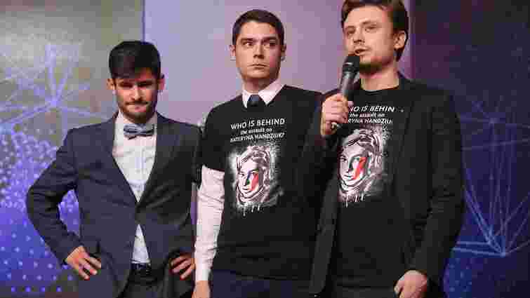 Четверо переможців премії Kyiv Post відмовились від нагород через Віктора Пінчука