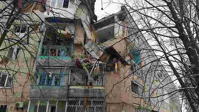 У Фастові на Київщині через вибух завалилась частина багатоквартирного будинку