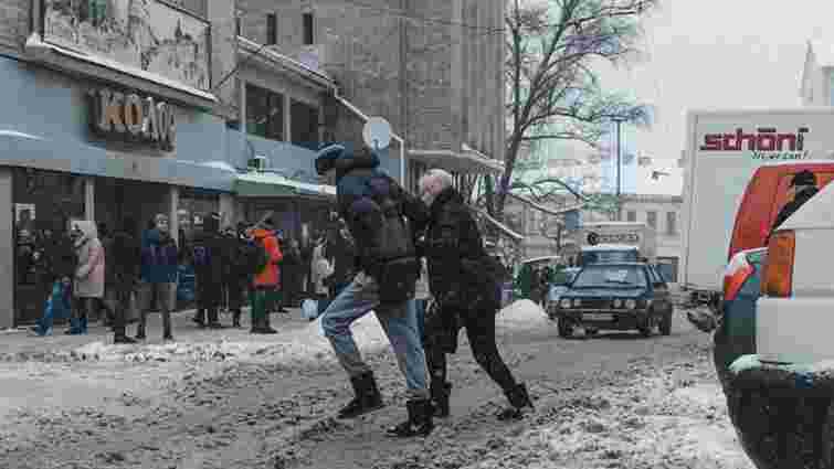 Чернівецька мерія почала штрафувати приватні підприємства за неприбраний сніг