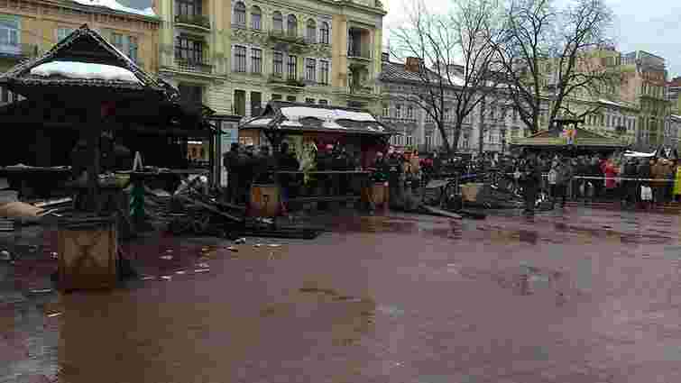 У Львові через вибух зупинили роботу різдвяного ярмарку