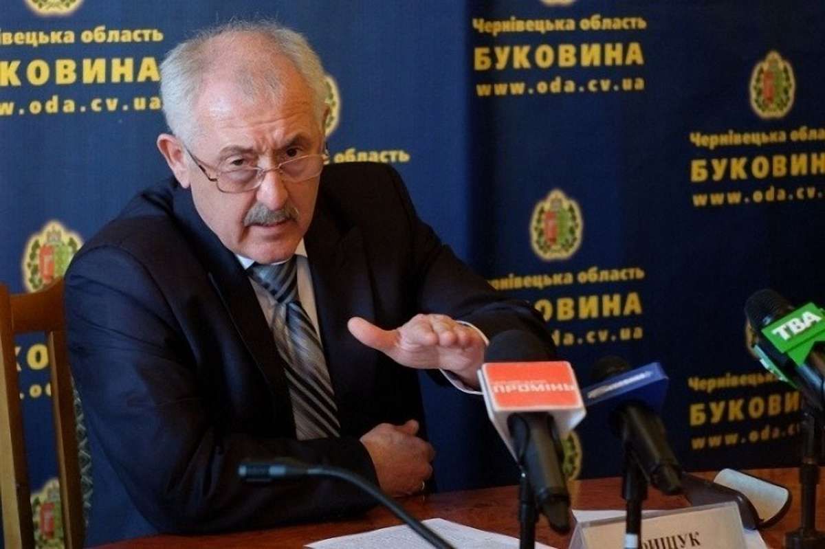 У будинку екс-голови Чернівецької ОДА провели обшуки у справі про контрабанду