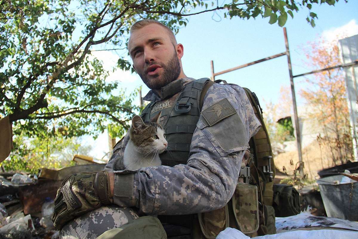 Першу допомогу потерпілим від вибуху у Львові надавав 24-річний контрактник з Миколаївщини