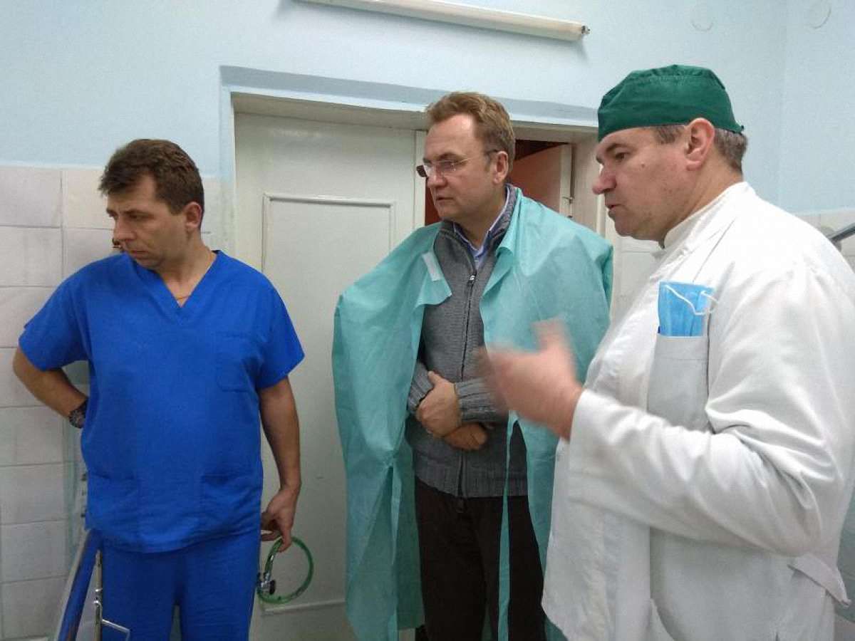 23-річну постраждалу від вибуху на різдвяному ярмарку у Львові переведуть з реанімації