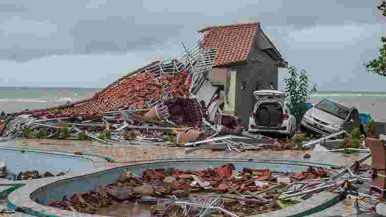 Кількість жертв цунамі в Індонезії зросла до 280 осіб