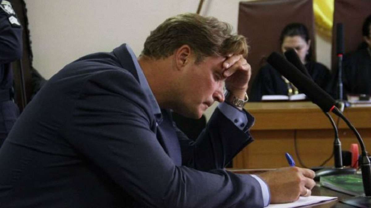 Адвокатові екс-беркутівців та російського бойовика спалили автомобіль у Києві