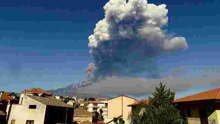 В Італії почалося виверження вулкана Етна