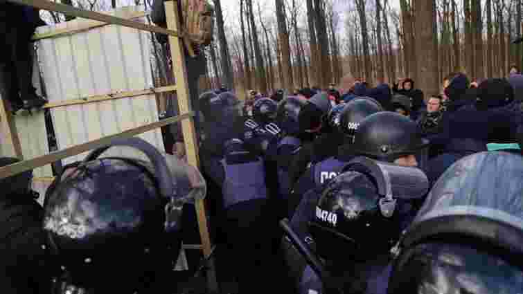 В Одесі на акції проти будівництва активісти побилися з поліцією