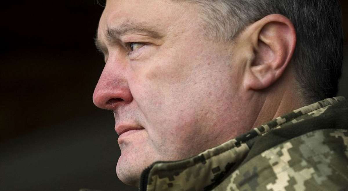 Петро Порошенко оголосив про завершення воєнного стану в Україні