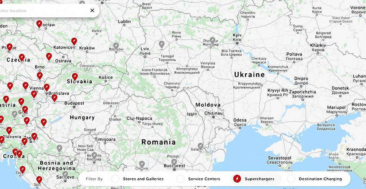 Ілон Маск анонсував появу зарядних станцій Tesla Supercharger в Україні 