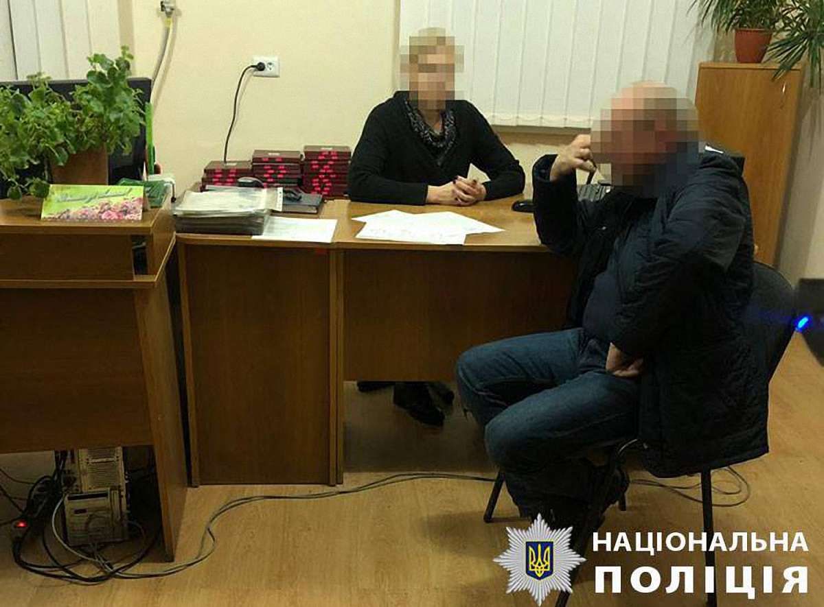 Сільського голову на Львівщині затримали на хабарі у 55 тис. грн
