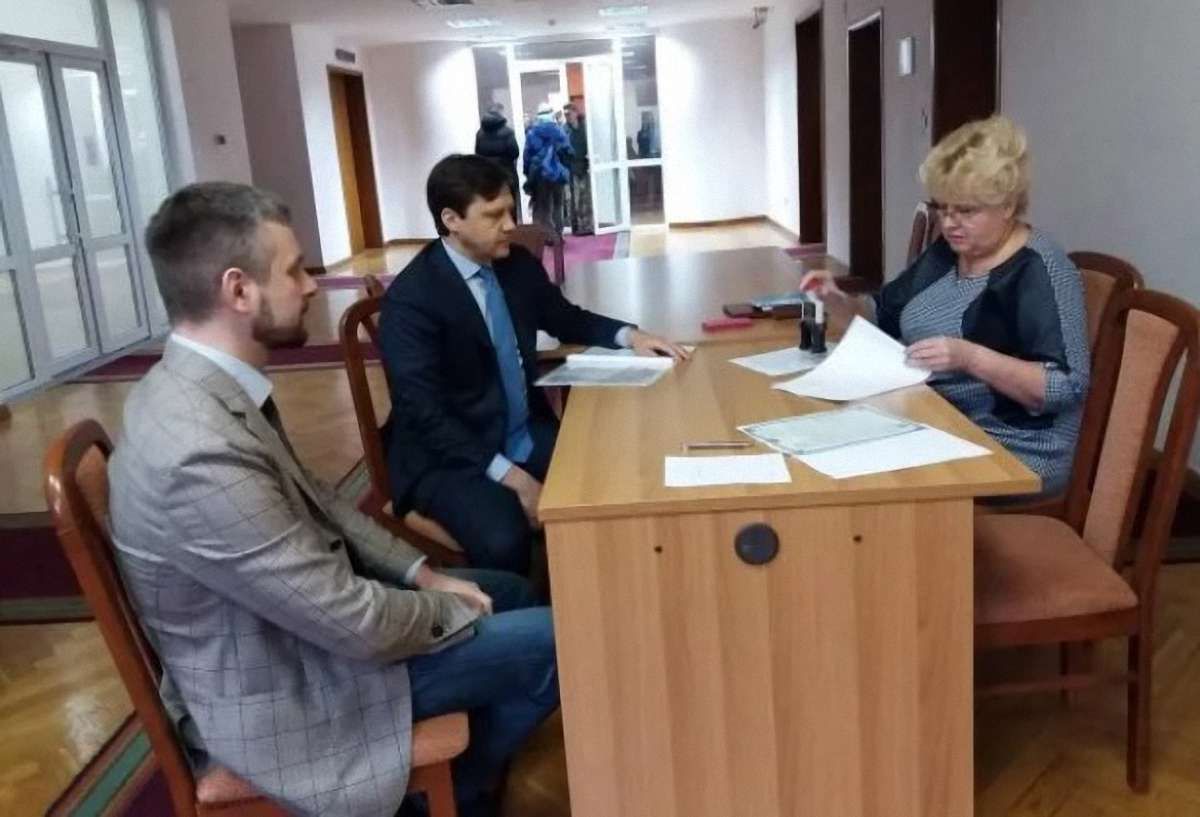 В Україні зареєстрували першого кандидата у президенти