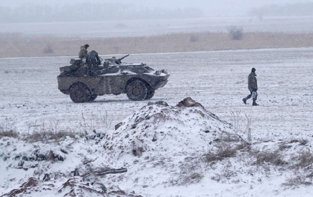 Під час обстрілу на Донбасі загинув український військовий 
