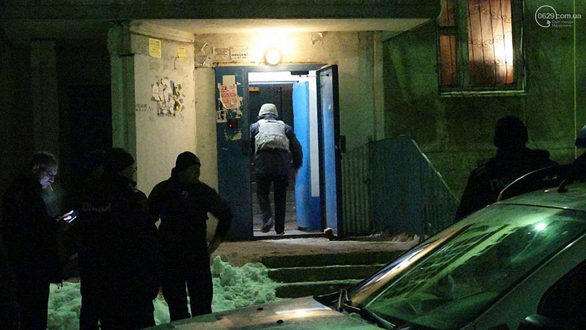 У Маріуполі дві людини загинули під час вибуху гранати в квартирі
