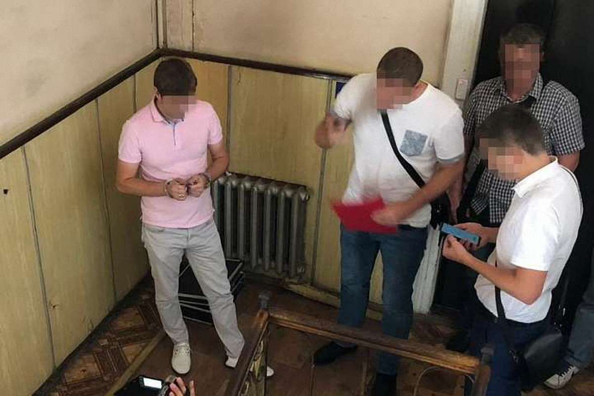 Львівського слідчого оштрафували на 25,5 тис. грн за хабар