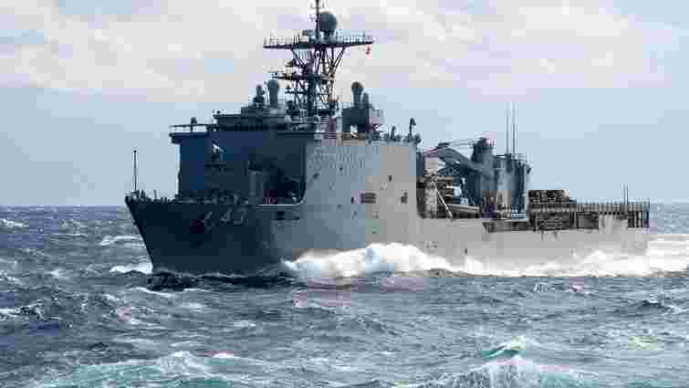 США відправили у Чорне море десантний корабель