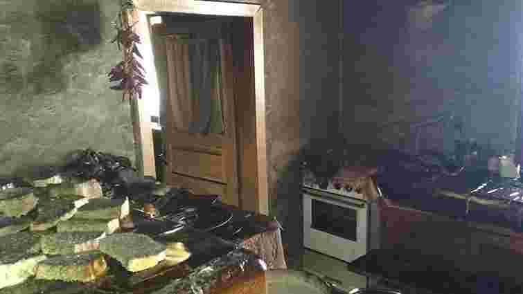 Під час пожежі у приватному будинку на Яворівщині загинув 68-річний власник