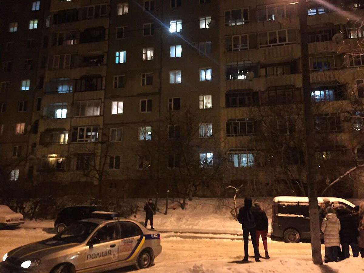 На Сихові загинув 16-річний школяр, який випав з вікна