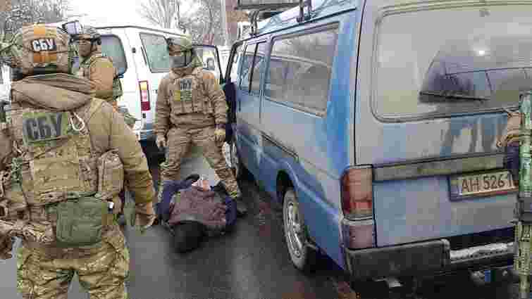 На Донбасі затримали чоловіка, який готував теракти під час президентських виборів