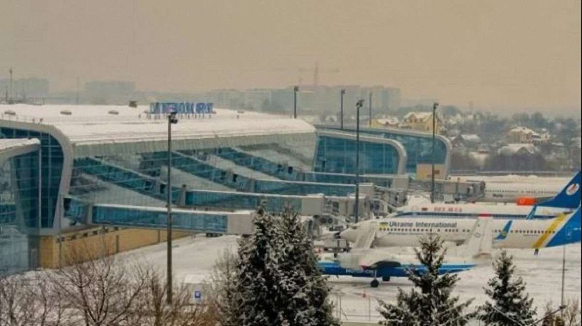 Пасажиропотік українських аеропортів вперше перевищив 20 млн осіб за рік