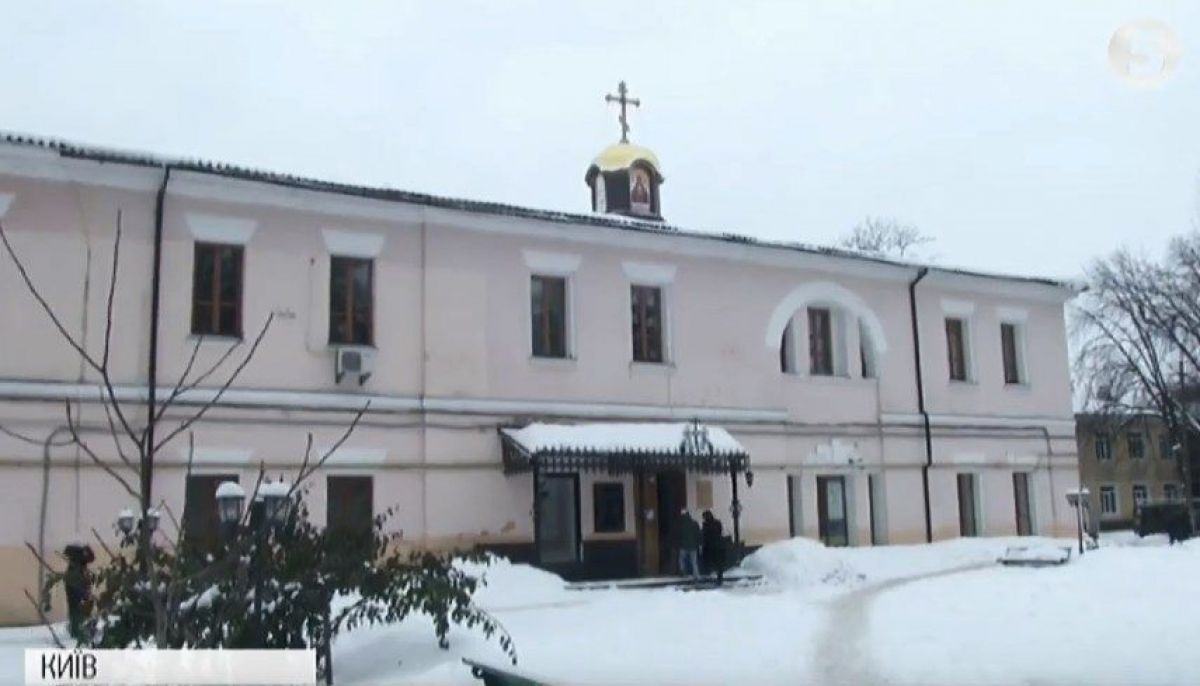 У Києві храм при головному військовому госпіталі перейшов до ПЦУ