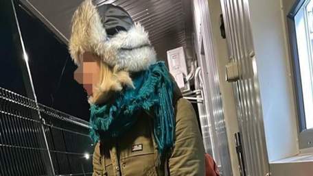 30-річний киянин вдавав із себе жінку, щоб виїхати до Румунії