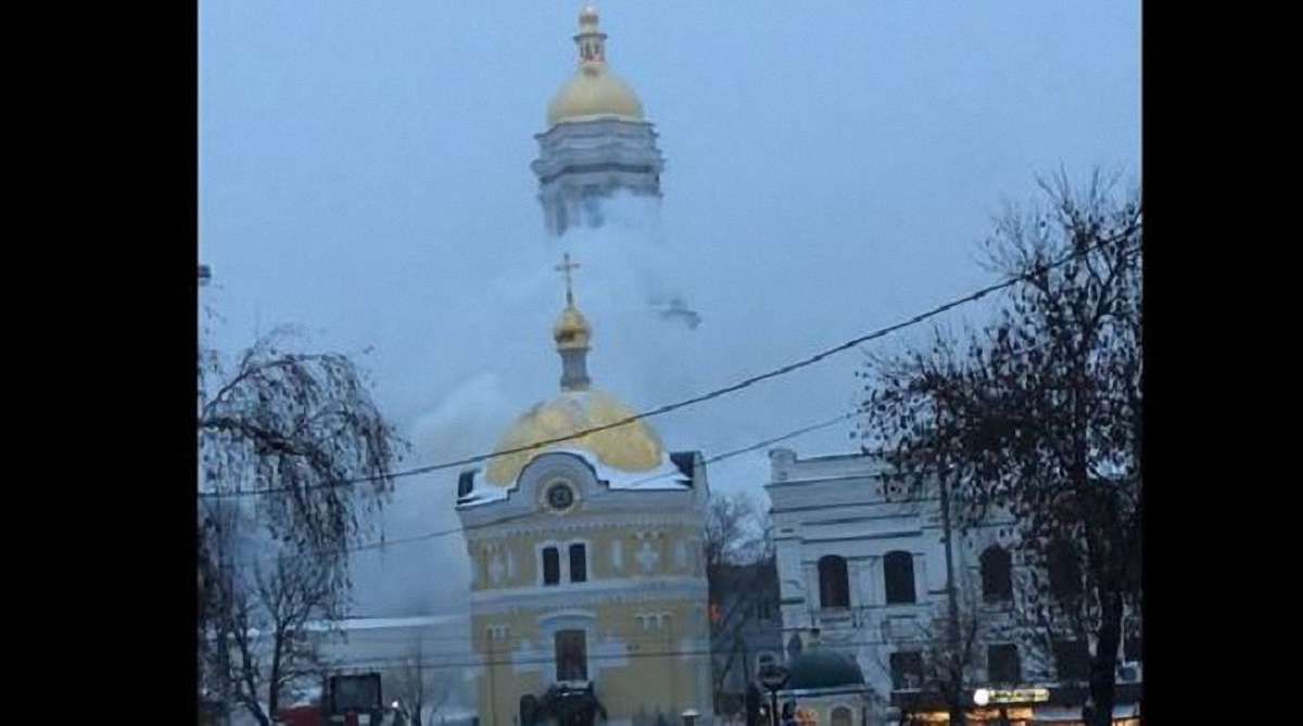 У монастирському комплексі Києво-Печерської лаври виникла пожежа